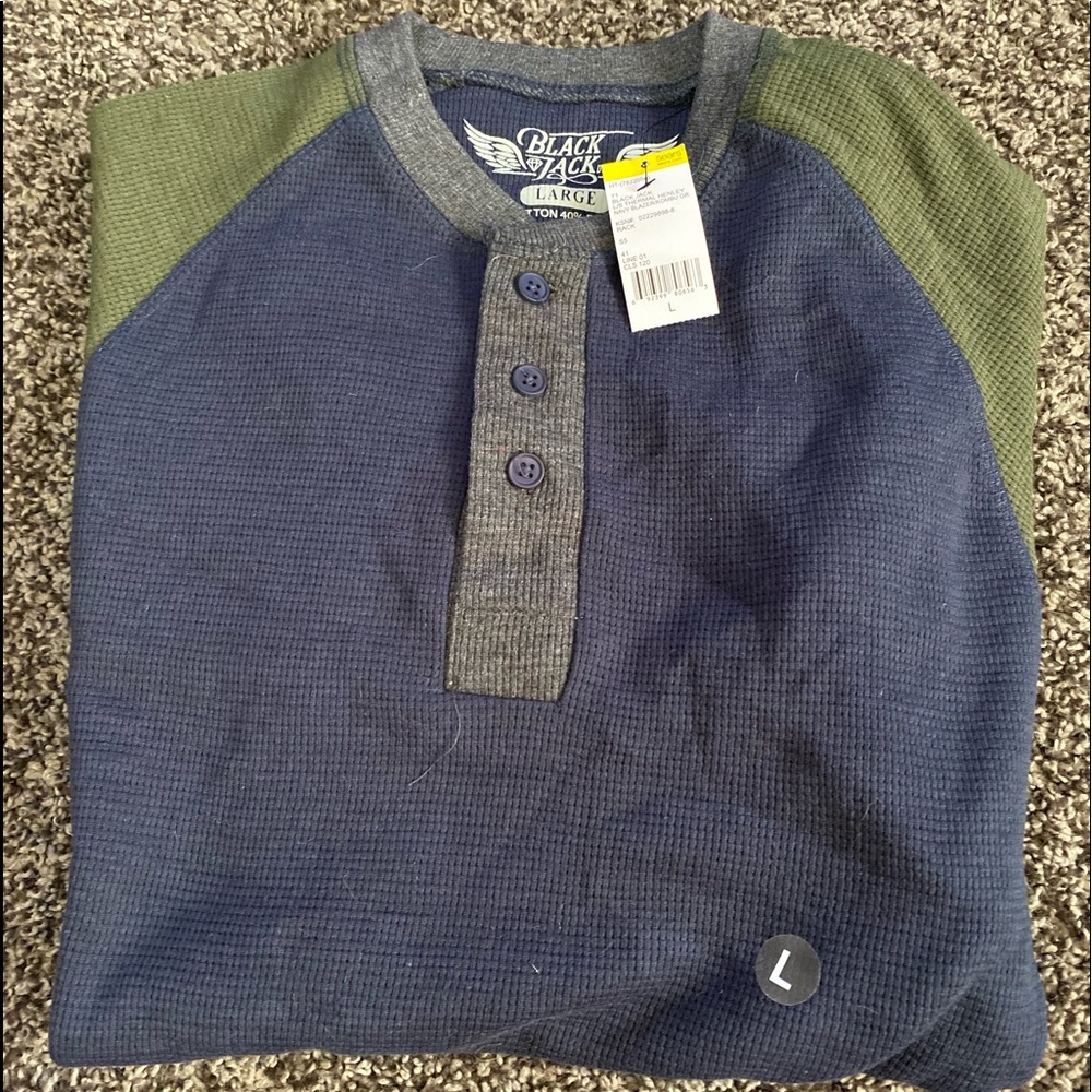 Long sleeve casual button down tee